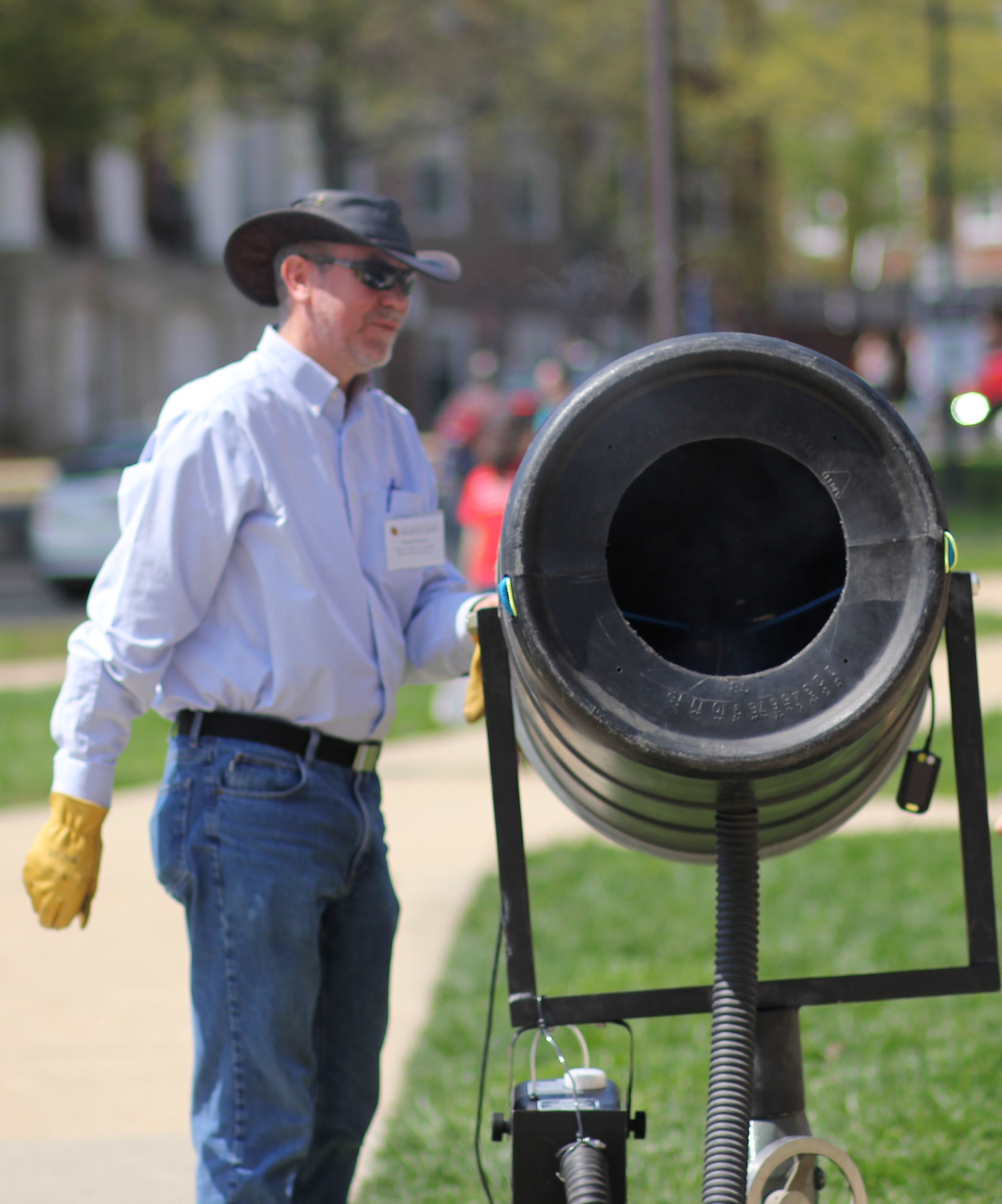 Lathrop smoke cannon